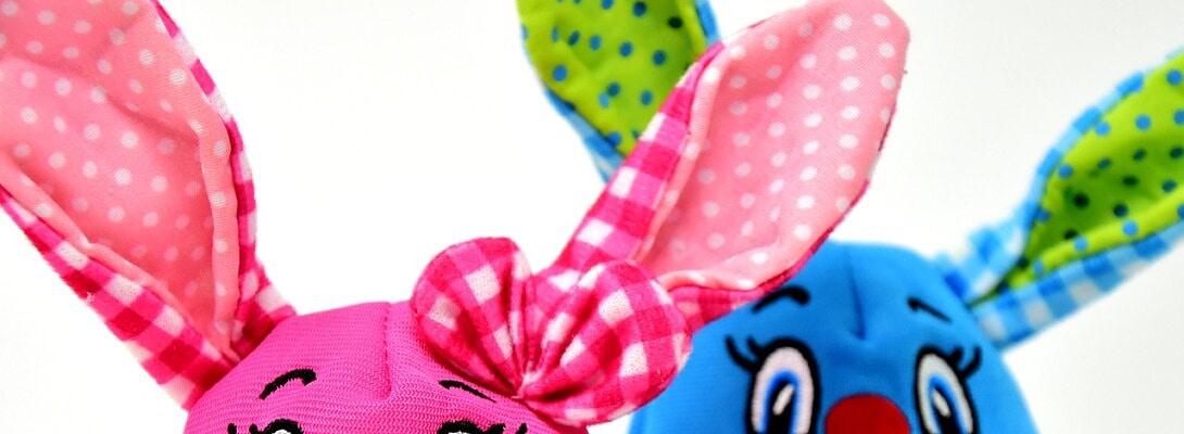 Easter Week And Families Are Thinking About Holidays Not The Internet World