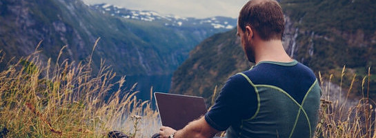 What Is Digital Nomadism? (And How to Become a Nomad?)