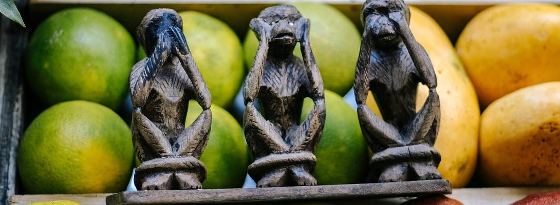 NOTHING TO SEE HERE FOLKS.AGAIN: Google co-founders Larry Page and Sergey Brin step down