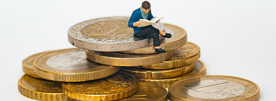 Wealthy Affiliate DOES NOT Help You To Make Money Online!