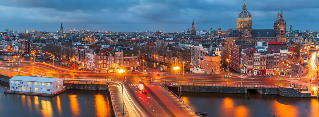 One Dutch Bicycle. Seven Famous Locations.