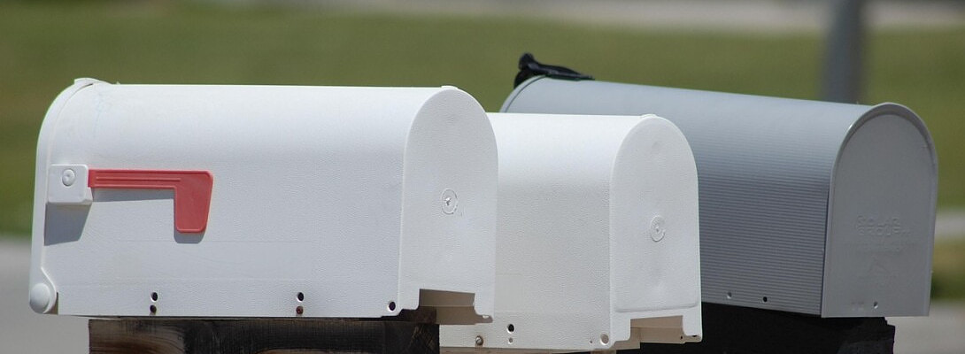 How to insert a PDF as a freebie in an email message on AWeber.