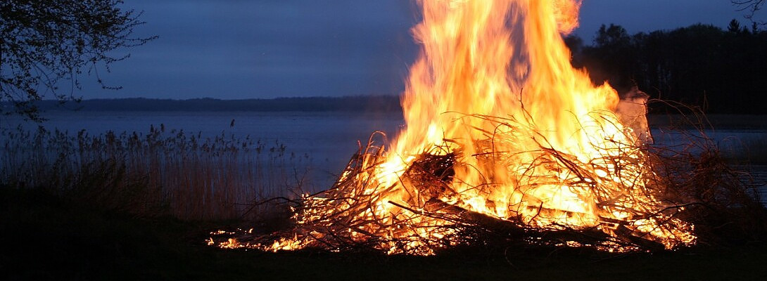 Give Me Heat And Then I Will Add The Wood