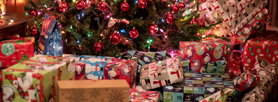 What's Under The Christmas Tree? Prequel