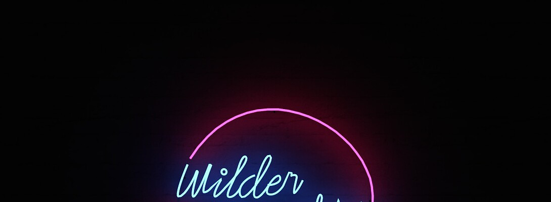 Saturn interaction with Leo