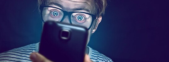 Excessive Mobile Phone Use: May Cause 4 Diseases((*||*))