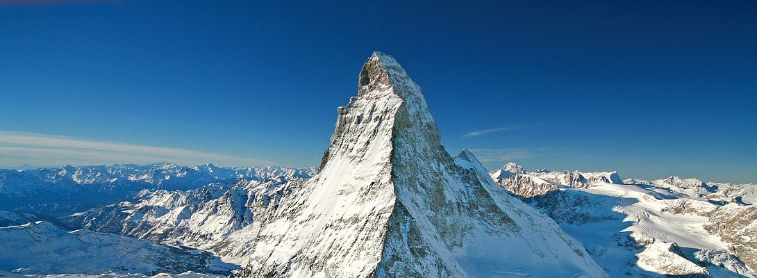 Watch out, behind, it's a giant snowball!