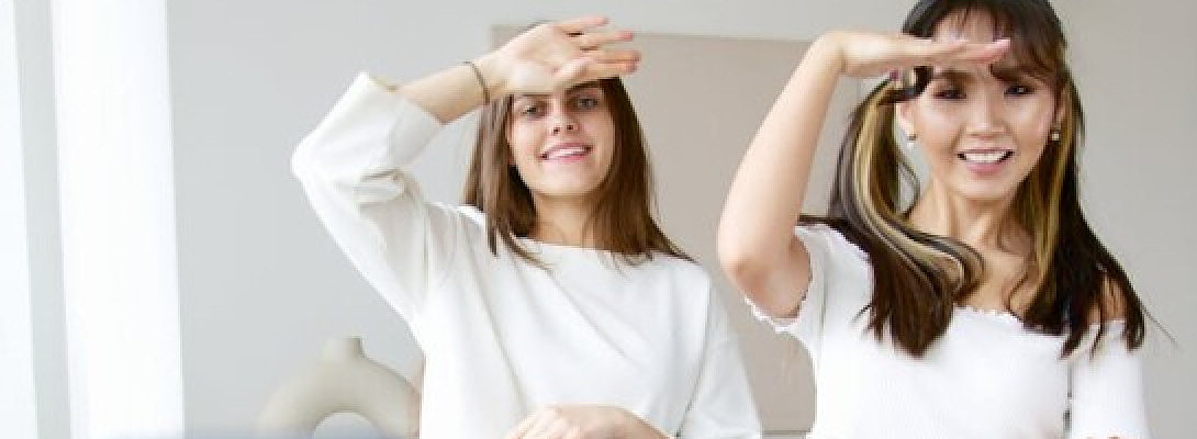 How Trends Differ Across Platforms (IG vs TikTok)