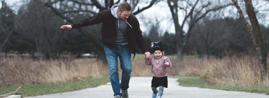 How To Add An Amazon Father's Day Banner To Your Website