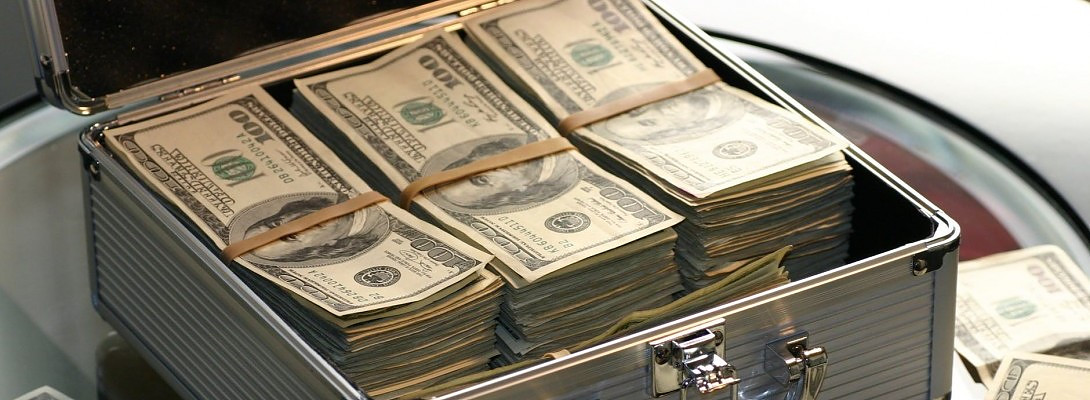 Are You Building A Business Online Just To Make Money? Or Are You Also Trying To Help People?