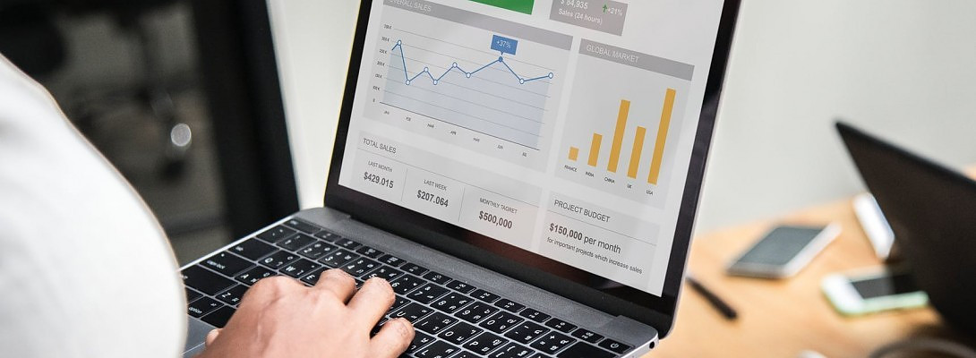 How many bookmarks do you need? A neat extension that keeps all in order.